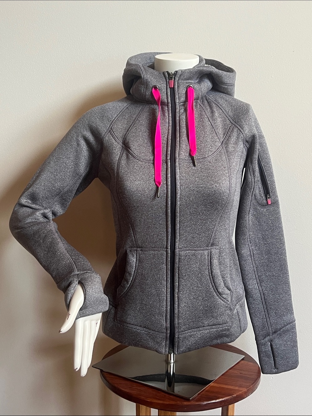Athleta Heather Gray Jacket with hood Logo Detail thumb hole zipp stash pocket